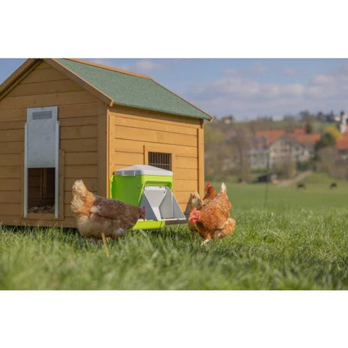 Kerbl SmartCoop Hühnerfutterautomat mit Schutzklappe für 7,5 kg